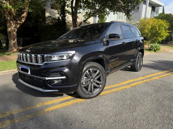JEEP COMMANDER 2.0 HURRICANE 4 TURBO GASOLINA OVERLAND AT9